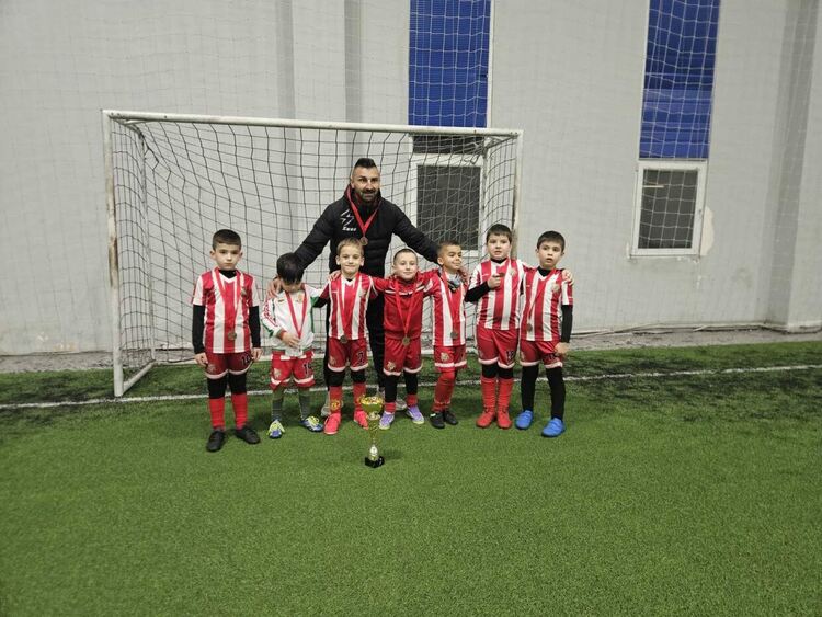 Младите надежди на ФК &bdquo;Хасково&ldquo; с едно първо и две три места на турнир в Пловдив