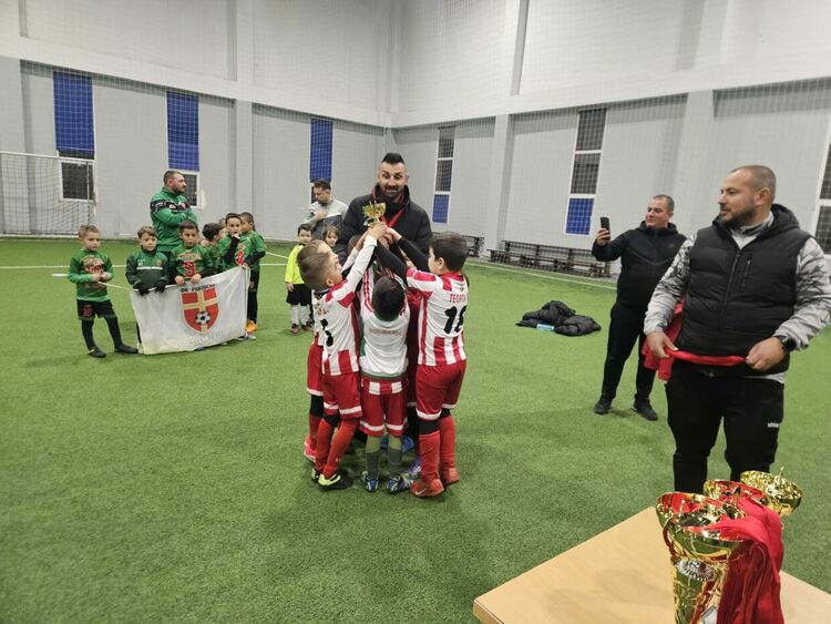 Младите надежди на ФК &bdquo;Хасково&ldquo; с едно първо и две три места на турнир в Пловдив