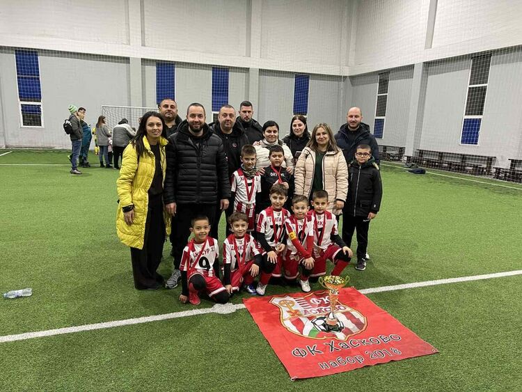 Младите надежди на ФК &bdquo;Хасково&ldquo; с едно първо и две три места на турнир в Пловдив