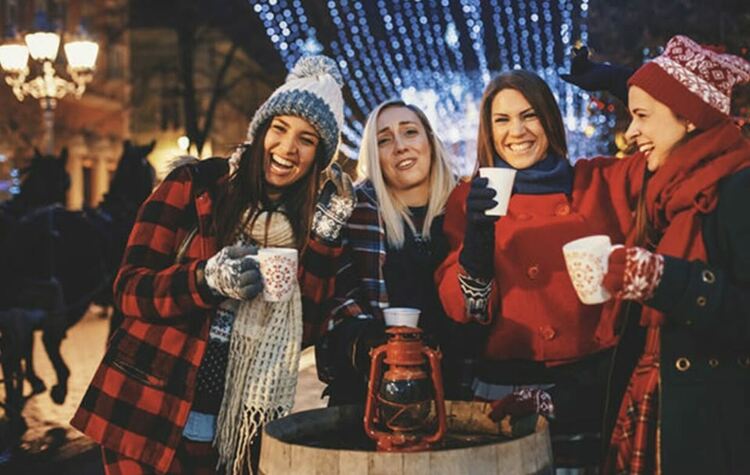 Канят на  26 декември на празнично събиране на Стария център в Смолян