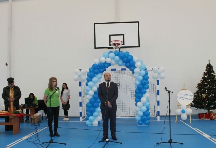 Откриха нов физкултурен салон в ОУ &bdquo;Христо Ботев&ldquo; в село Левка