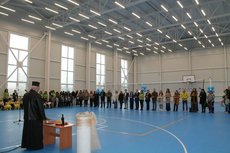 Откриха нов физкултурен салон в ОУ &bdquo;Христо Ботев&ldquo; в село Левка