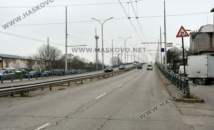 Община Хасково чака държавно финансиране за ремонт на надлеза до жп гарата