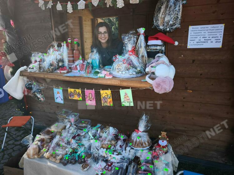 Полицаи от Кърджали с коледна кампания "С обич за децата,в памет на бащите-герои"