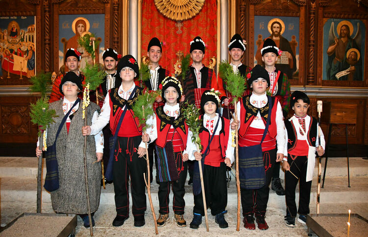 Възстановка на обичая Коледуване в село Узунджово