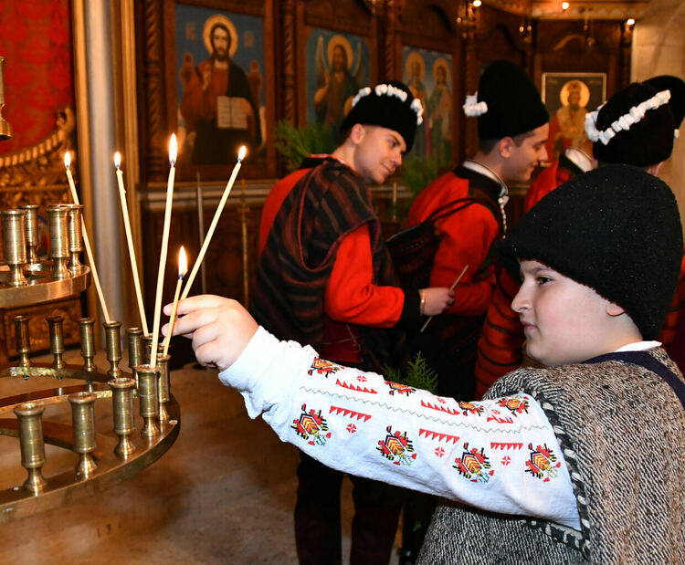 Възстановка на обичая Коледуване в село Узунджово