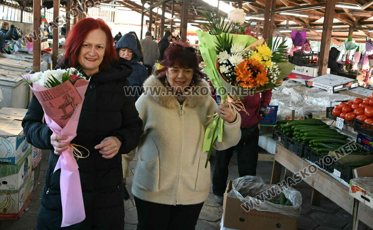 Зелето поевтиня почти двойно на пазара в Хасково
