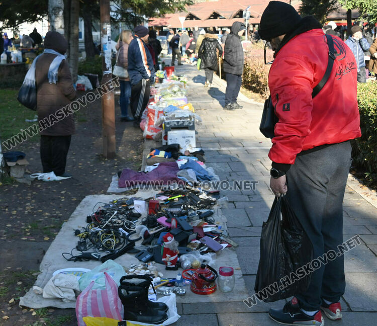 Зелето поевтиня почти двойно на пазара в Хасково