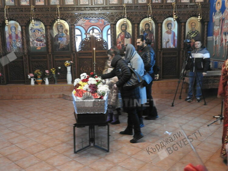 Навършват се две години от кончината на отец Боян Саръев