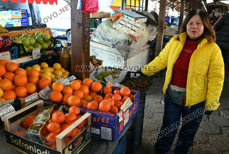 Зелето поевтиня почти двойно на пазара в Хасково