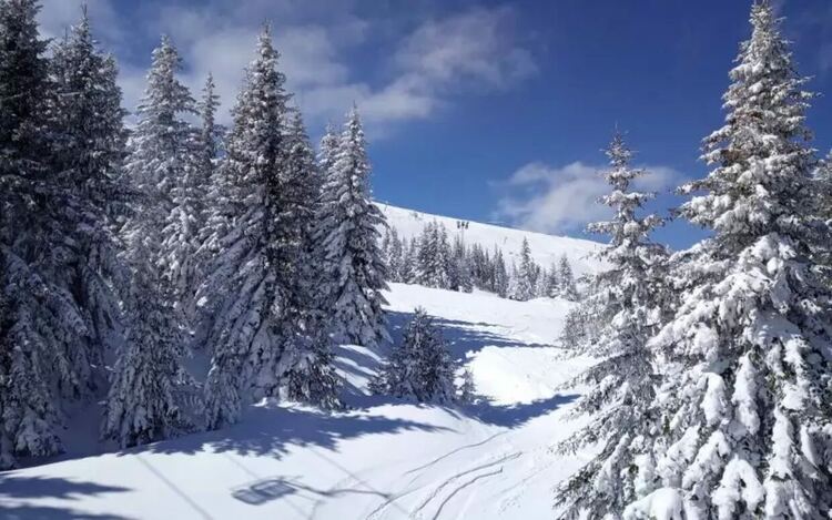 Планинският туризъм в момента носи рискове, предупредиха от спасителната служба.