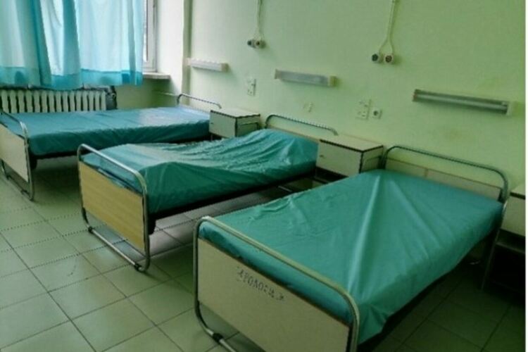 Хиляди &bdquo;хоспитализирани&ldquo; са били в казината вместо в болниците