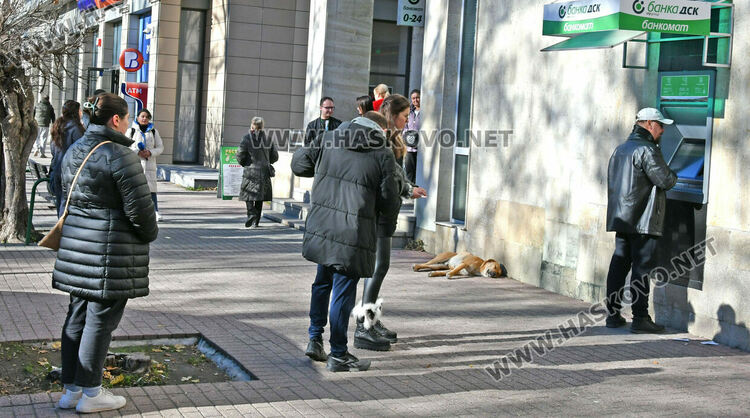 Банкоматната истерия отмина, машините вече са заредени с левове