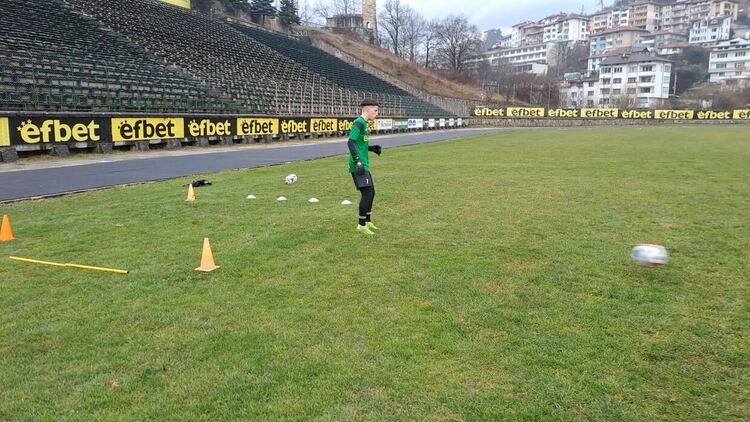 ФК &bdquo;Родопа&ldquo; започна зимната си подготовка на стадион &bdquo;Септември&ldquo;