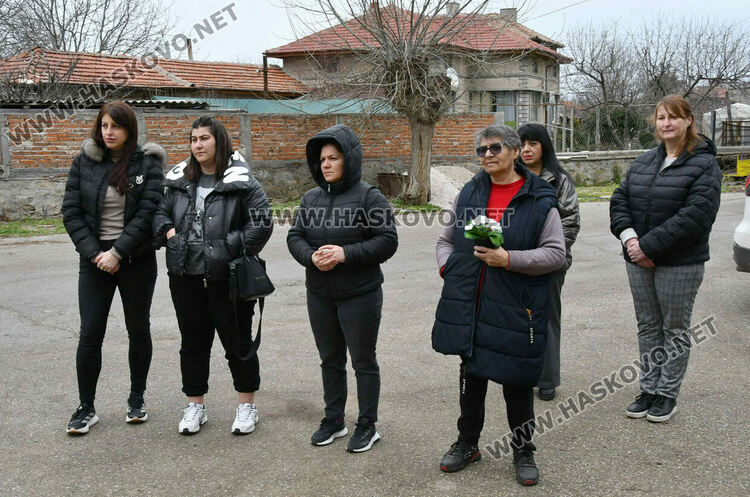 Ще учат на компютърна грамотност възрастни и социално уязвими в нов дигитален клуб 