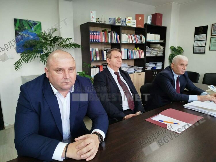 Мъж на 29 г. е бил задържан с над 9 кг марихуана с цел разпространение, пратката е била за Турция