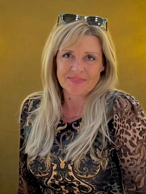 Новогодишен благотворителен базар в Момчиловци събра 2050 лв. за хора в нужда и развитието на селото