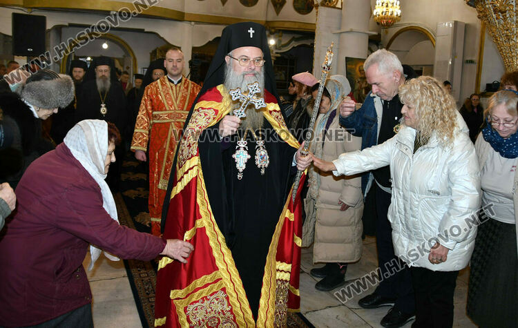 Пловдивският митрополит Николай благослови Хасково за Ивановден