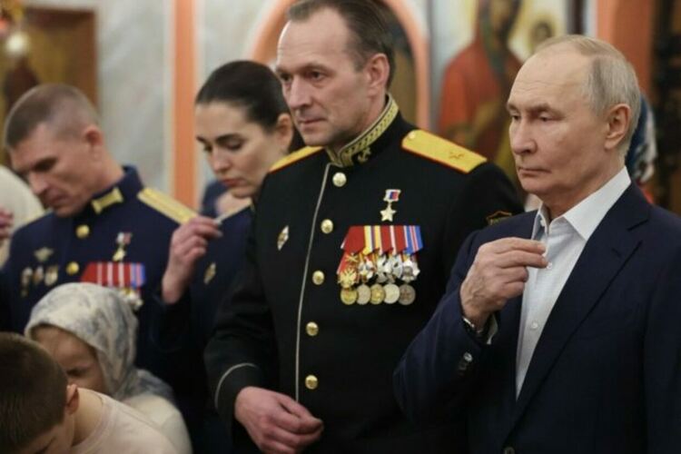 За Коледа Путин каза, че сражаващите се във войната изпълняват божията &bdquo;свята мисия&ldquo;