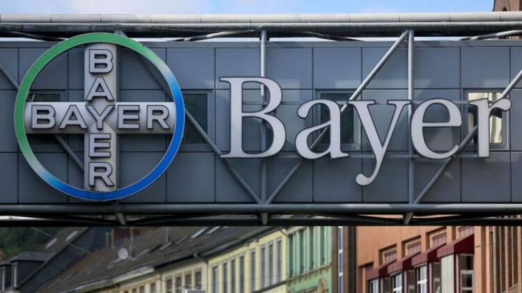  COVID-19 скандал: Bayer съди водещите производители на ваксини заради патенти