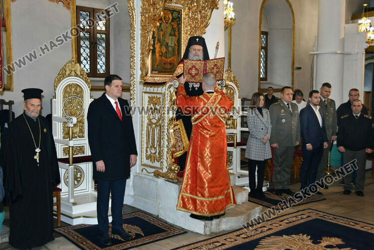 Пловдивският митрополит Николай благослови Хасково за Ивановден