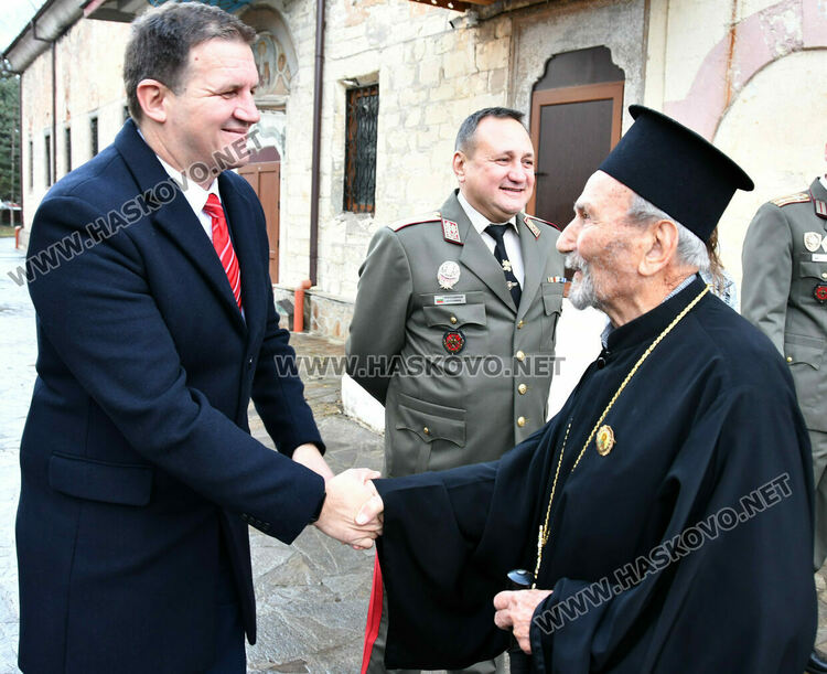 Пловдивският митрополит Николай благослови Хасково за Ивановден