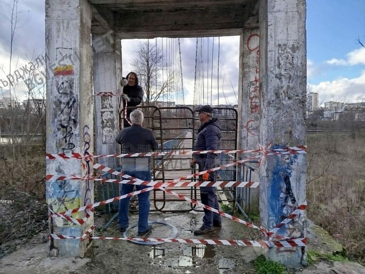 Въженият мост над Арда в Кърджали е затворен за движение