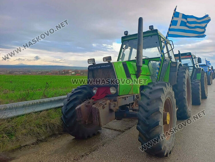 Започна 48-часовата блокада на гръцките фермери, спират и леките коли