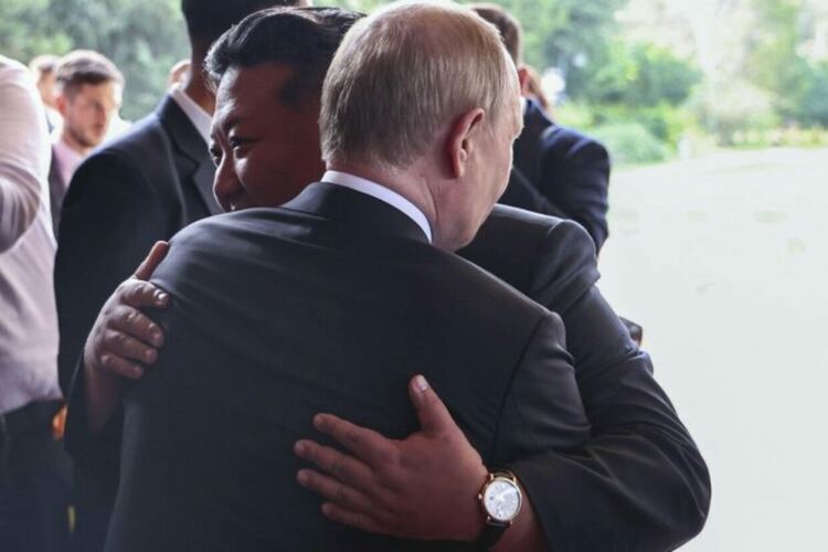 Ким Чен-ун писа на Путин: Ще те уважавам и подкрепям винаги