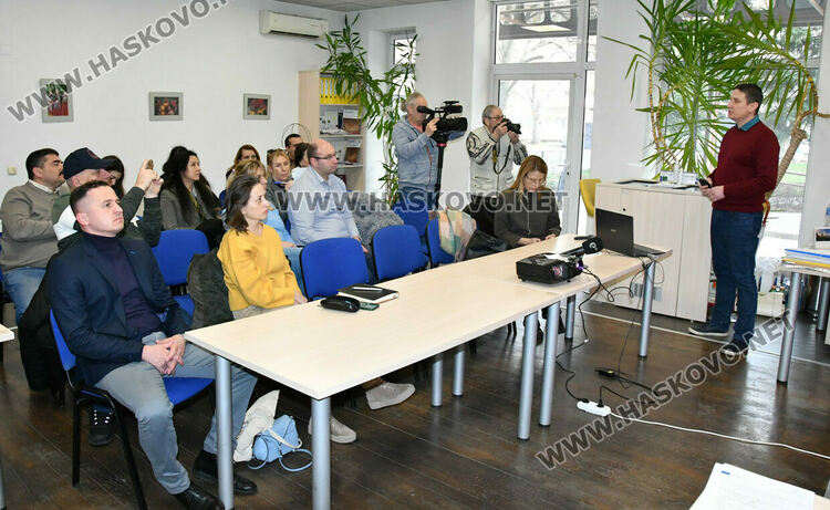 Представиха нови възможности за финасиране на проекти от Фонда за справедлив преход в ОИЦ Хасково