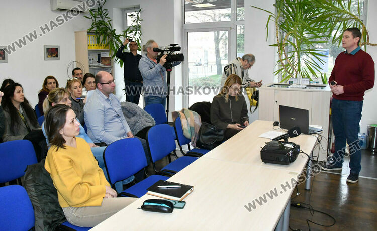 Представиха нови възможности за финасиране на проекти от Фонда за справедлив преход в ОИЦ Хасково