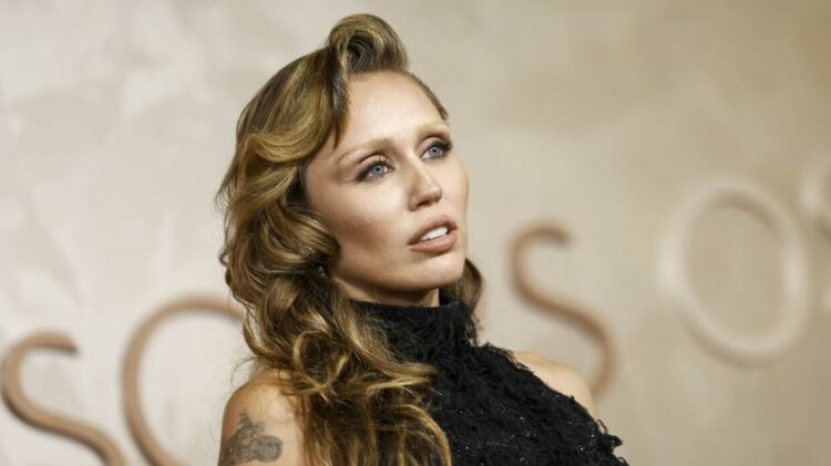 Miley Cyrus и Snoop Dogg са сред участниците в церемонията на Златните глобуси