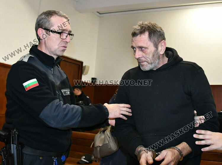 Полският шофьор на тира със 740 кг марихуана твърди, че не е знаел за дрогата, оставиха го в ареста