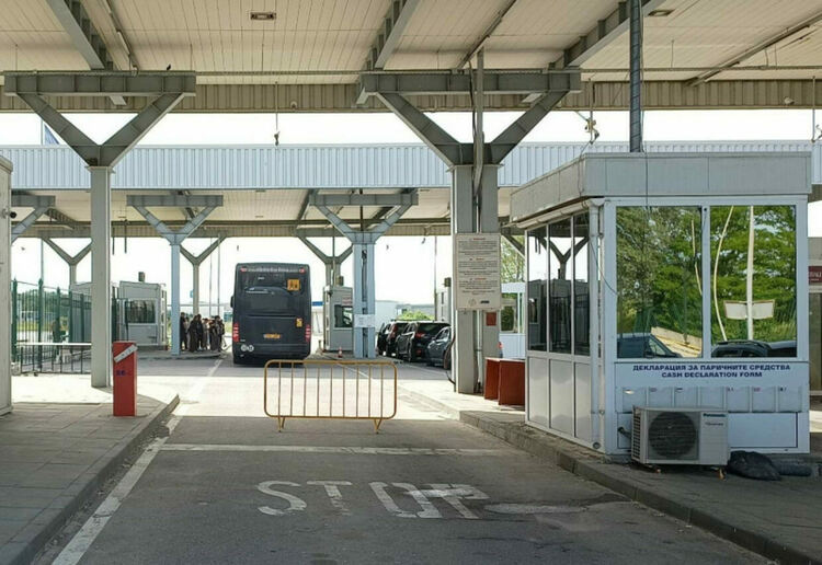 Хванаха 760 кг. овча и говежда лой на "Капитан Андреево"