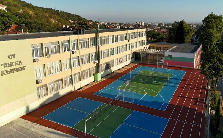 ОУ "Ангел Кънчев" се включва в благотворителна инициатива &bdquo;Жълти стотинки &ndash; Деца помагат на деца&ldquo;