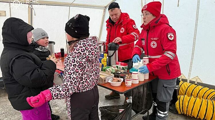Киев се бори да стабилизира електромрежата след мащабна руска атака