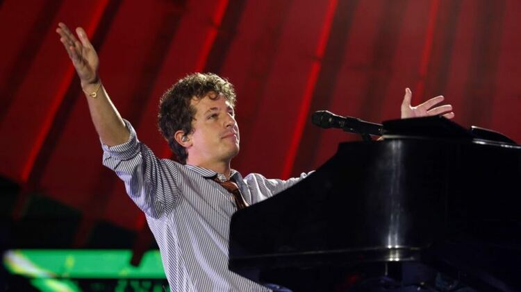 Charlie Puth стартира световно турне през април