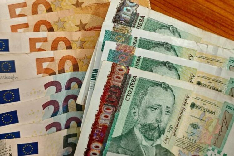 Румъния благородно завидя на България заради еврото