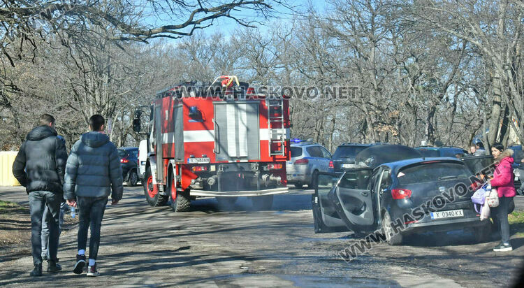 Паркирана кола се запали край езерото в &bdquo;Кенана&ldquo; 