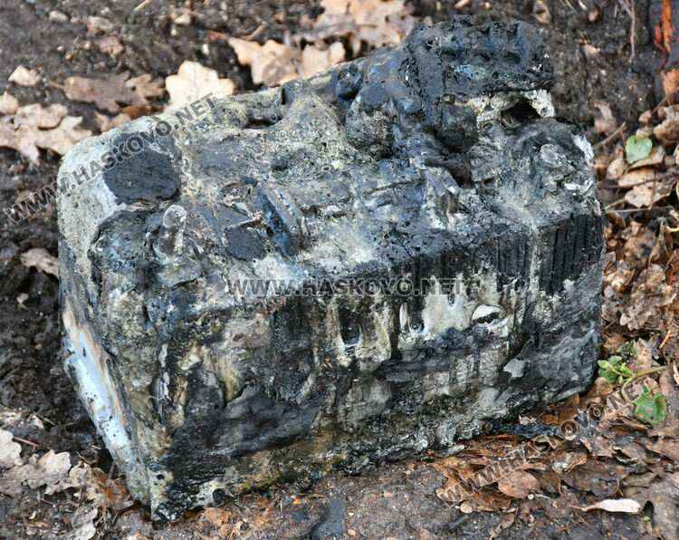 Паркирана кола се запали край езерото в &bdquo;Кенана&ldquo; 