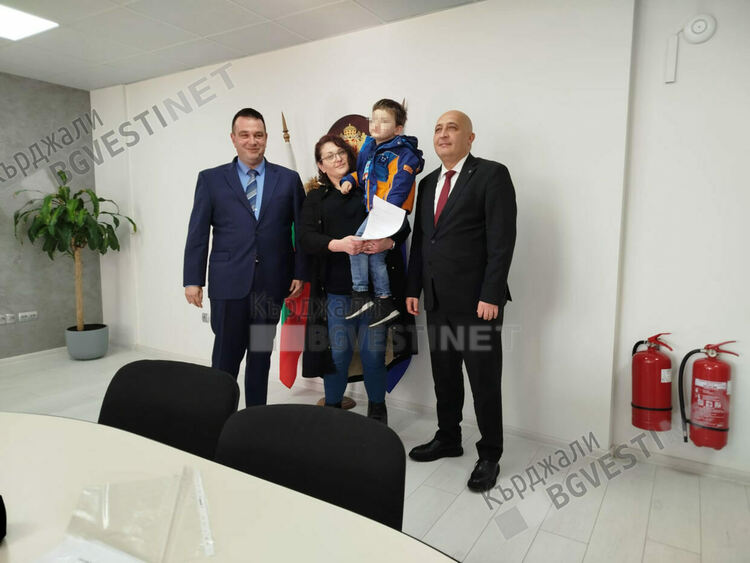 Над 73 хиляди лева са събрани в коледната благотворителна кампания на областния управител на Кърджали в подкрепа на лечението на болни деца