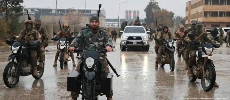 Сирийското правителство изпрати армията срещу кюрдските части в Алепо.