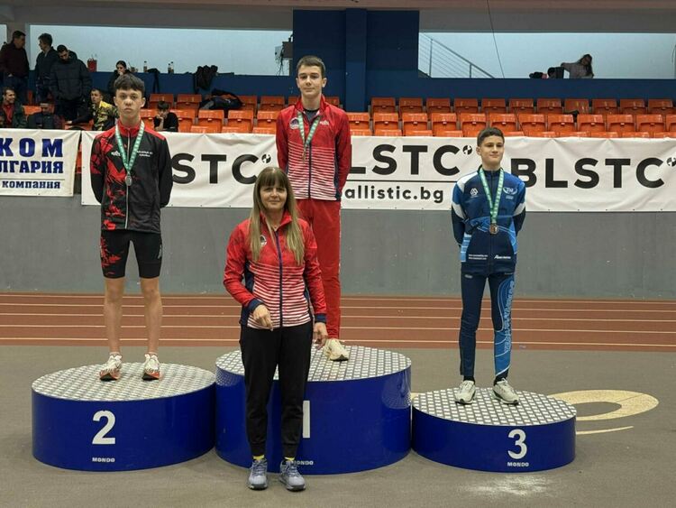 Йоан Радев с втора титла на републиканското, Кристина Дойчева триумфира при девойките