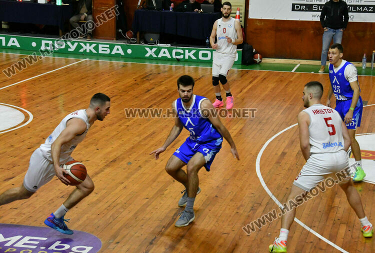 Баскетболният &bdquo;Хасково&ldquo; с обрат срещу &bdquo;Левски&ldquo;