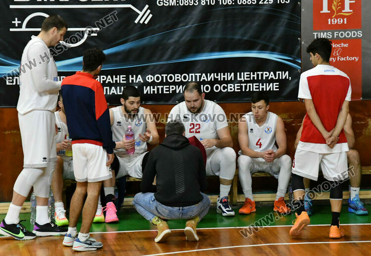 Баскетболният &bdquo;Хасково&ldquo; с обрат срещу &bdquo;Левски&ldquo;