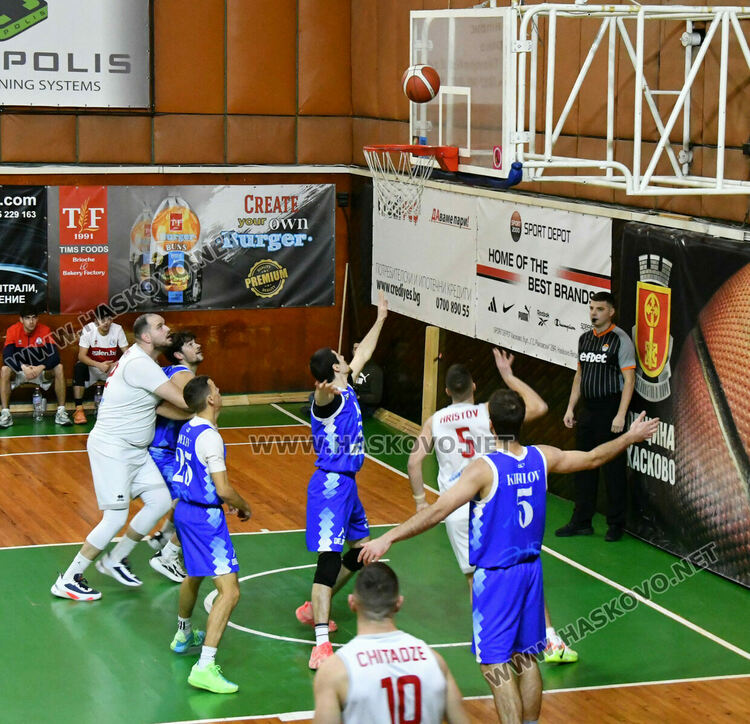 Баскетболният &bdquo;Хасково&ldquo; с обрат срещу &bdquo;Левски&ldquo;