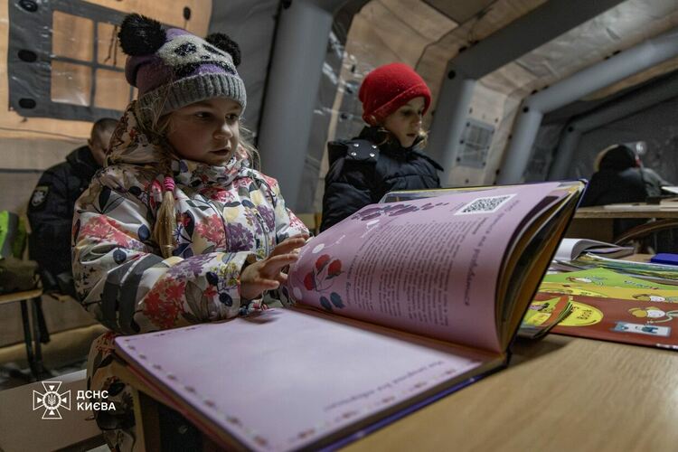 Руска нощна атака остави Киев без вода, ток и отопление. Удари и други райони на Украйна