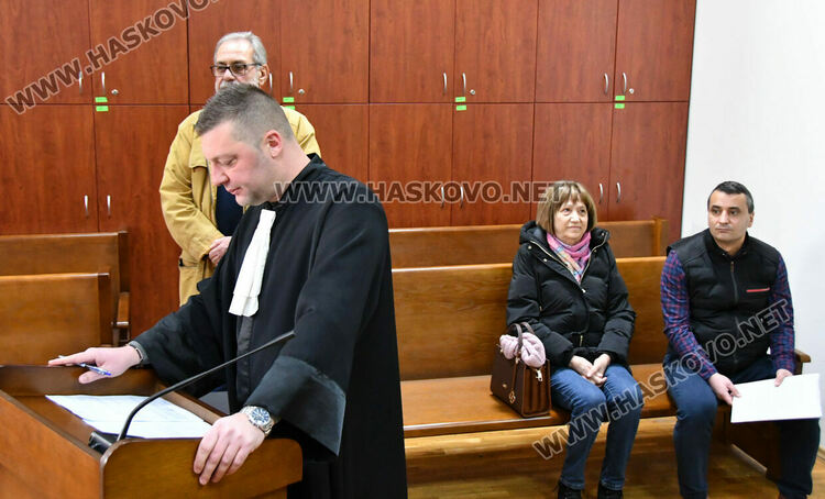 Отложиха делото за обида, заведено от Георги Иванов срещу Цвети Лалов за 100 000 лева