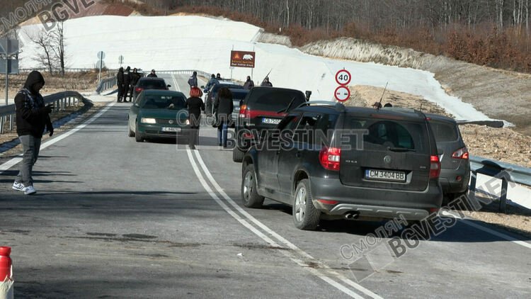 След 30 години чакане: Рудозем &ndash; Димарио отворен без официална церемония от българска страна / Галерия/