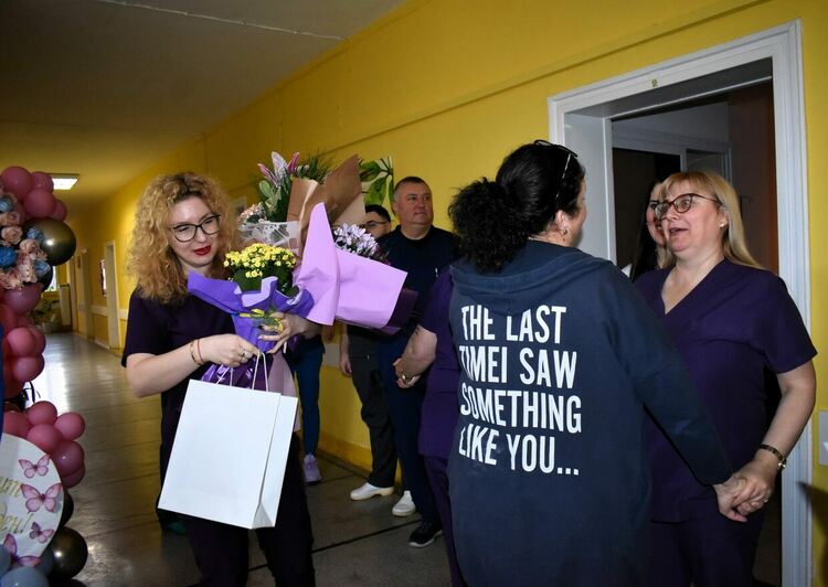 Акушеро-гинекологичното отделение към асеновградската болница отпразнува тържествено Бабинден 